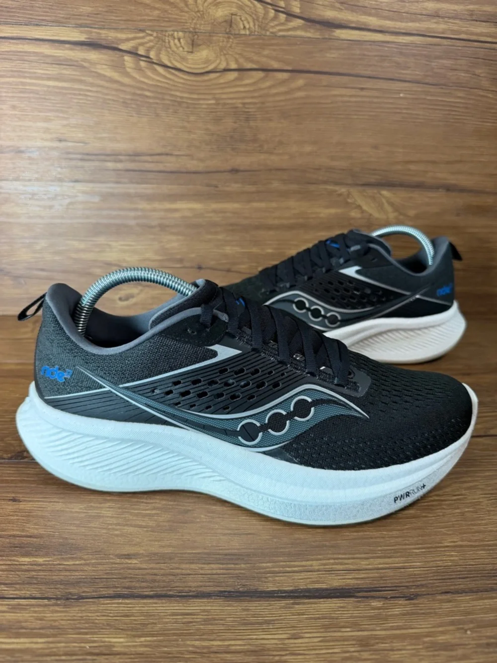 Saucony ride 17 Running Shoes Women’s Size‎ 10 Athletic Sneakers Black